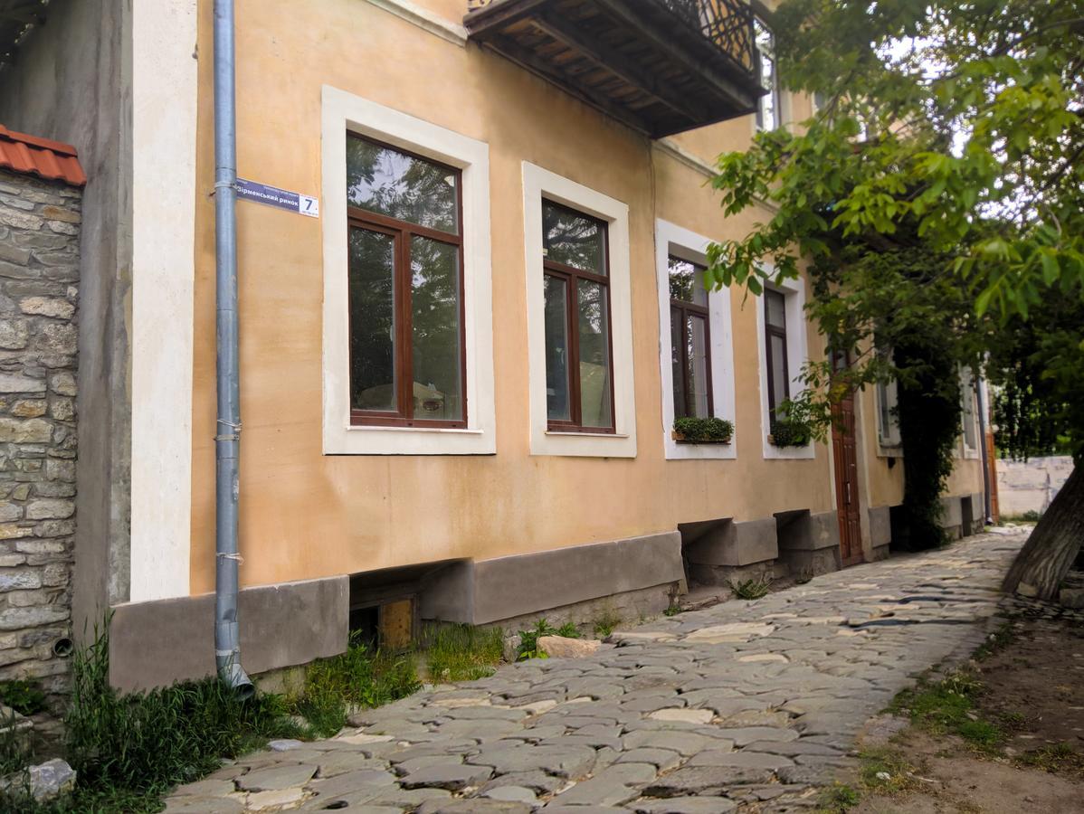 Overture Studio Camenița Exterior foto